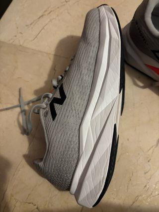 Zapatillas new balance fuelcell propel 41,5