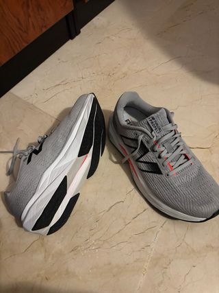 Zapatillas new balance fuelcell propel 41,5