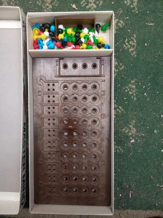 Master Mind Juego de Mesa Clásico