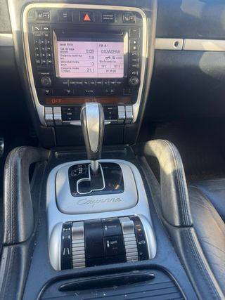 Porsche Cayenne 2004