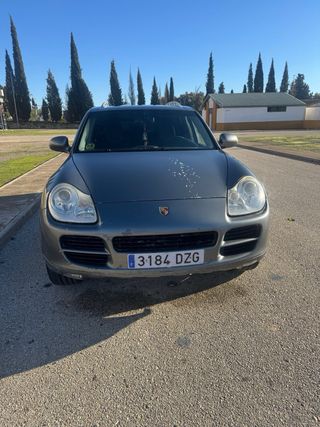 Porsche Cayenne 2004