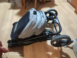 Silla de paseo Kinderkraft gris
