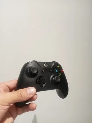 Controller Xbox One Nero