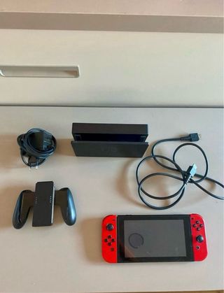 Nintendo Switch Roja Edición Especial+1 juego
