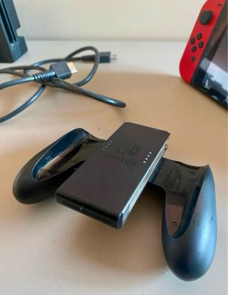 Nintendo Switch Roja Edición Especial+1 juego