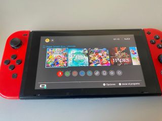 Nintendo Switch Roja Edición Especial+1 juego