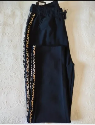 Pantaloni tuta donna neri con banda leopardata