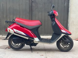 Moto Honda Vision 74cc Roja