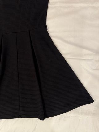 Vestido negro corto