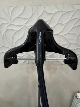 Plancha Vertical Rowenta Negra