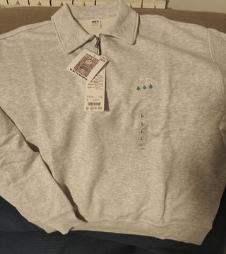Sudadera UNIQLO gris cuello polo talla L