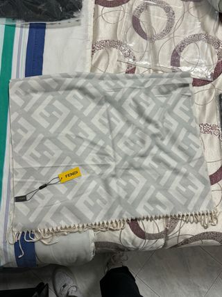 Fendi Sciarpa FF Logo Grigio Bianco