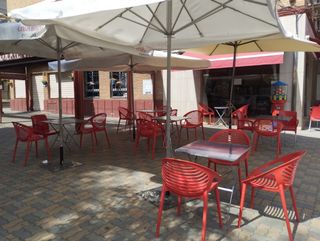 SE VENDE LOTE COMPLETO PARA CAFETERÍA