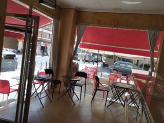 SE VENDE LOTE COMPLETO PARA CAFETERÍA