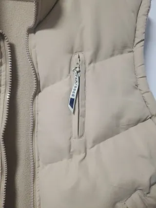 Chaleco acolchado beige