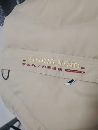 Chaleco acolchado beige