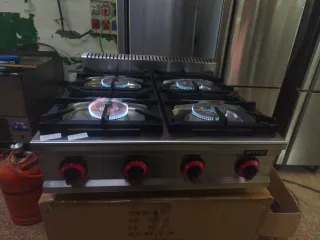 COCINA 4 FUEGOS INDUSTRIAL