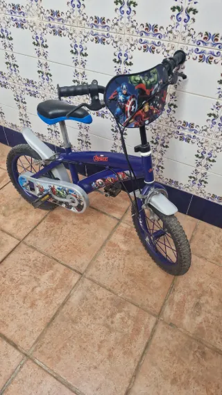 Bicicleta infantil Avengers