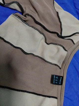 2 Camisetas Shein Asimétricas Talla XS