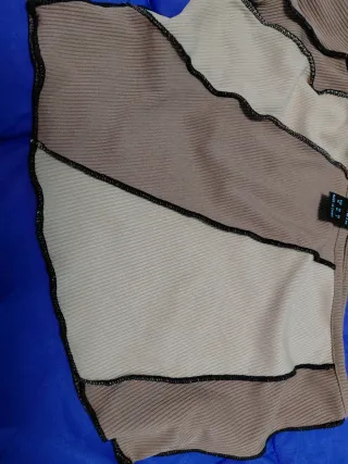 2 Camisetas Shein Asimétricas Talla XS