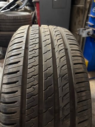 2 Neumáticos barum en muy buen estado