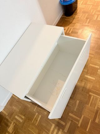 Cajonera blanca de plástico