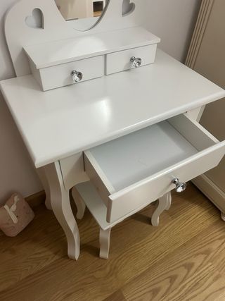 Tocador infantil blanco con espejo