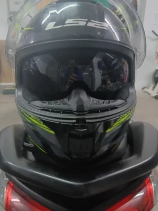 Casco Moto LS2 Negro y Verde