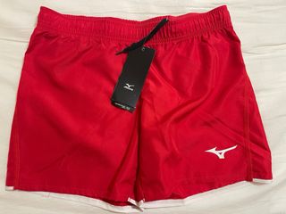 Pantalón corto deportivo Mizuno rojo