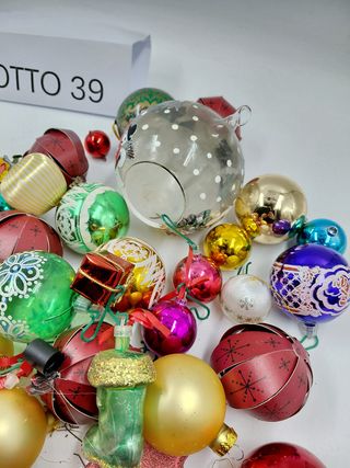 Lotto misto di palline natalizie di vario genere