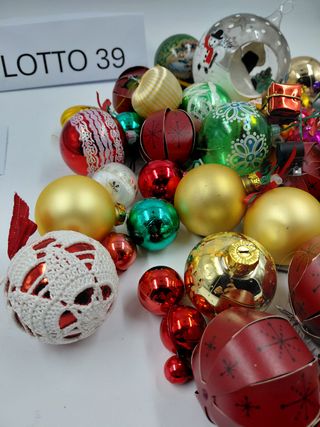 Lotto misto di palline natalizie di vario genere