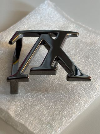 Fibbia Louis Vuitton Grigio Antracite cinture