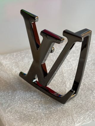 Fibbia Louis Vuitton Grigio Antracite cinture