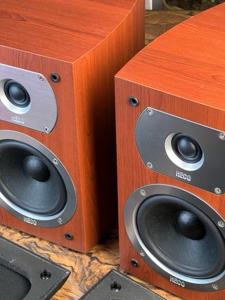 Colunas Heco Victa 200