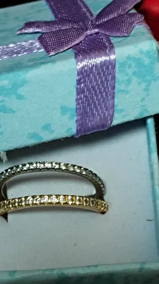 Plata de ley 925 y baño de oro amarillo