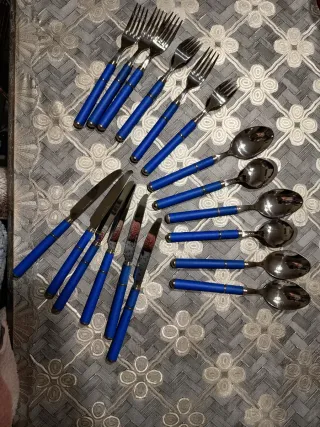 Set Posate Acciaio Blu e Argento,18pezzi