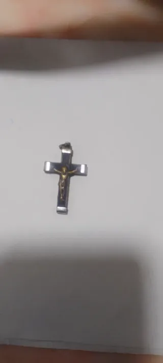 Cruz madera y acero 5€