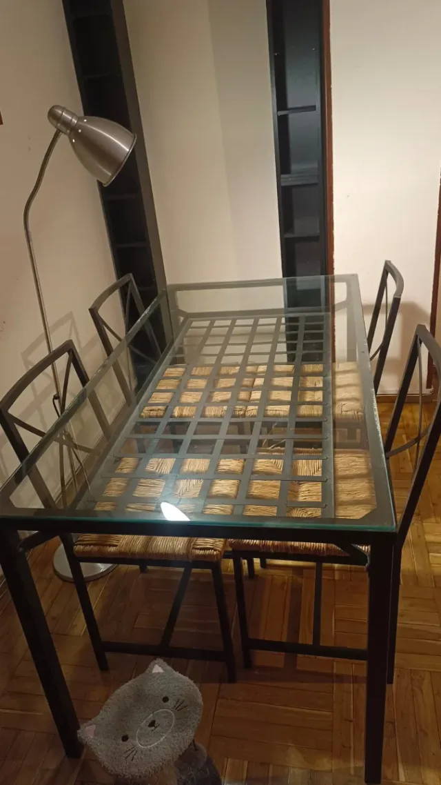 Mesa Comedor Cristal y Metal Negra