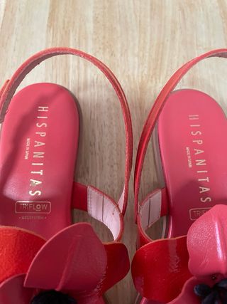 sandalias con flor de piel