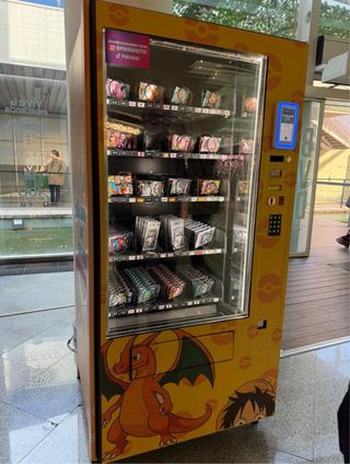 Sobres Pokémon TCG en Sevilla - CC Airesur