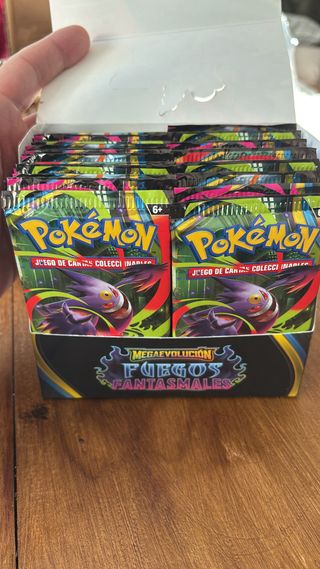 Sobres Pokémon TCG en Sevilla - CC Airesur