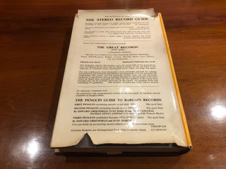 2 libros The Stereo Record Guide Volume 6 y 8.