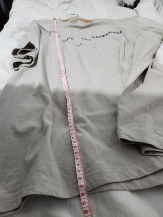 Camiseta beige gráfic artística vintage streetwear