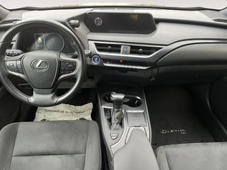 Lexus UX 2.0 250h Business