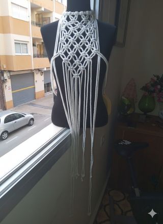 Collar de macramé hecho a mano