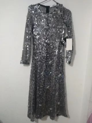 Vestido lentejuelas Zara plateado