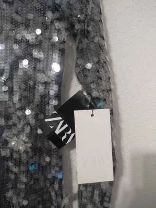 Vestido lentejuelas Zara plateado