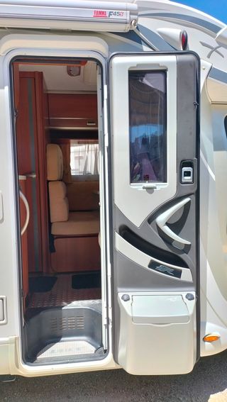 Autocaravana ocasión Perfilada Laika X595 R 6 mt G