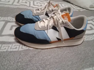 Zapatillas New Balance 237 Azul y Blanco