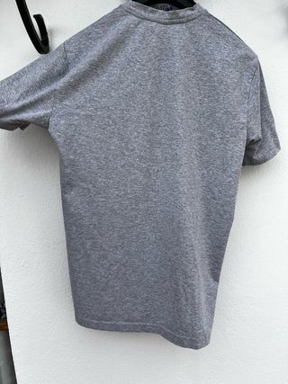 Camiseta Nike gris manga corta